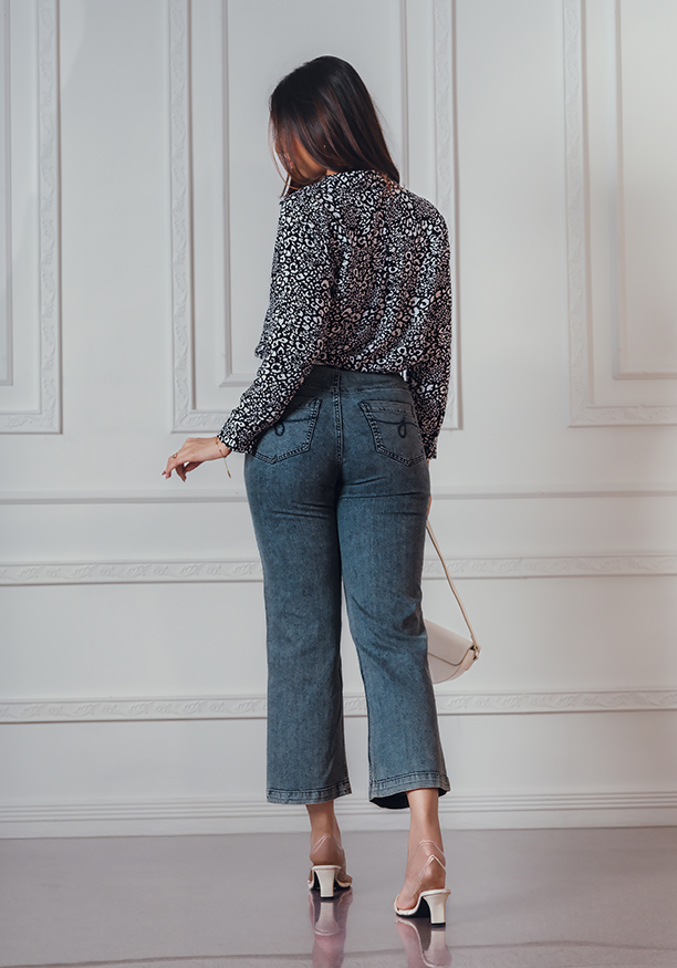 ROUNDY BLOUSE